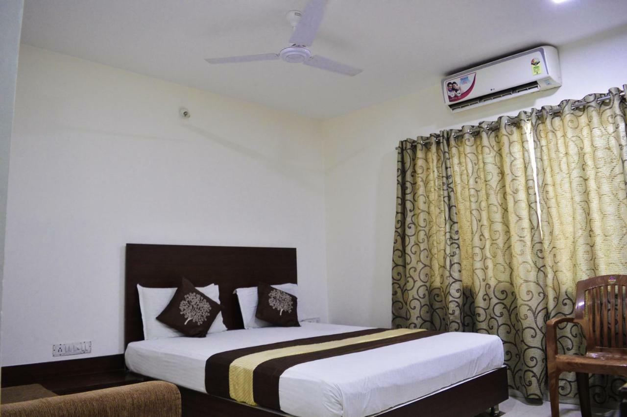 Hotel Maheshwari Avenue 우자인 외부 사진