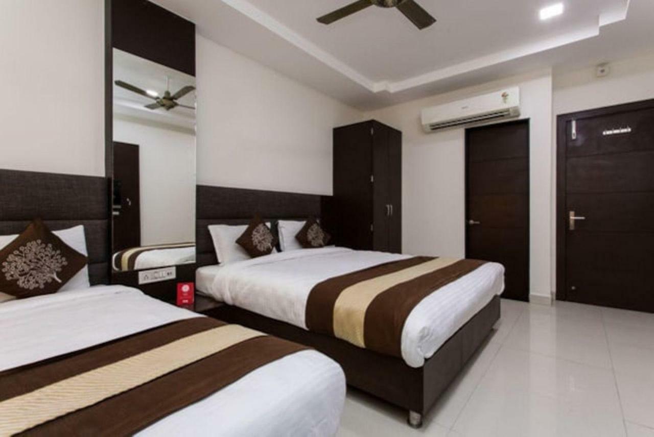 Hotel Maheshwari Avenue 우자인 외부 사진